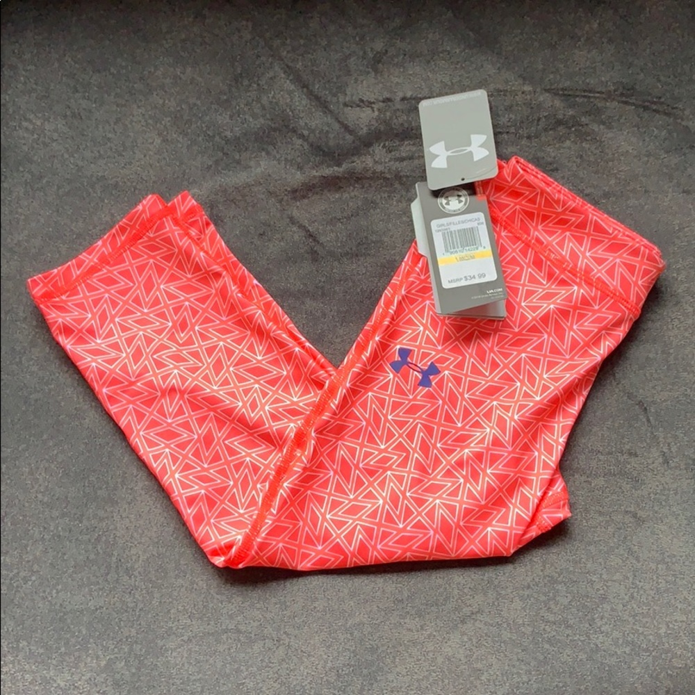 NWT Under Armour pink capris